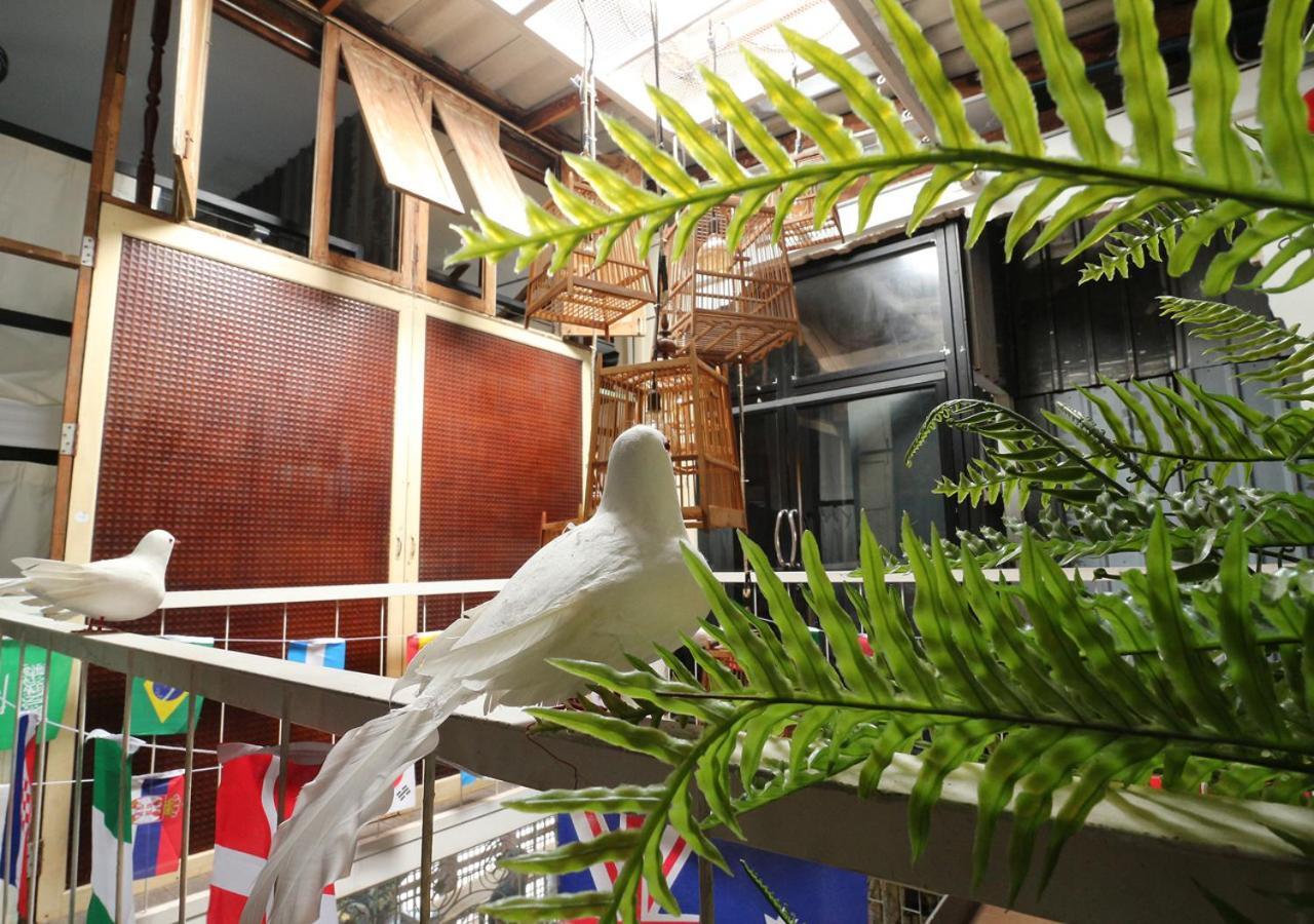 Nivas Siam Hostel Bangkok Luaran gambar