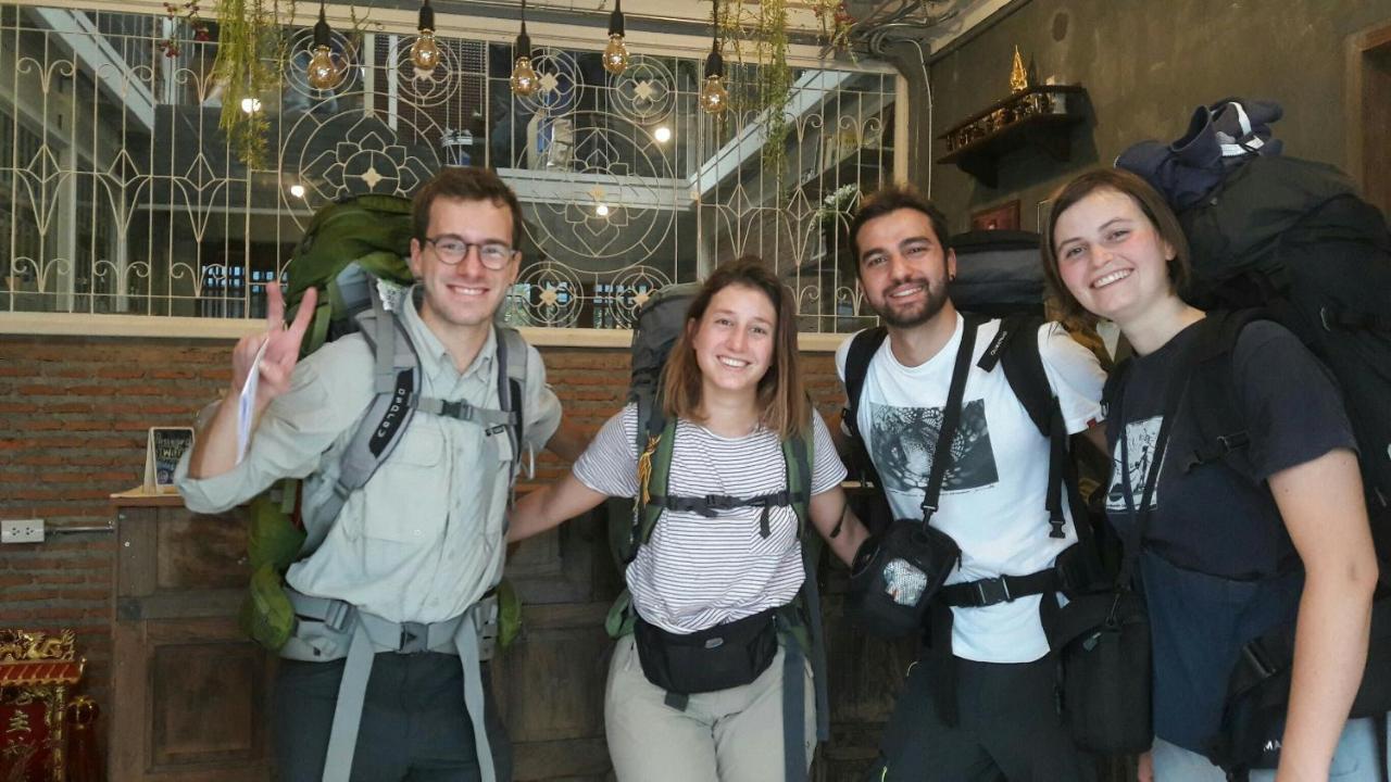 Nivas Siam Hostel Bangkok Luaran gambar